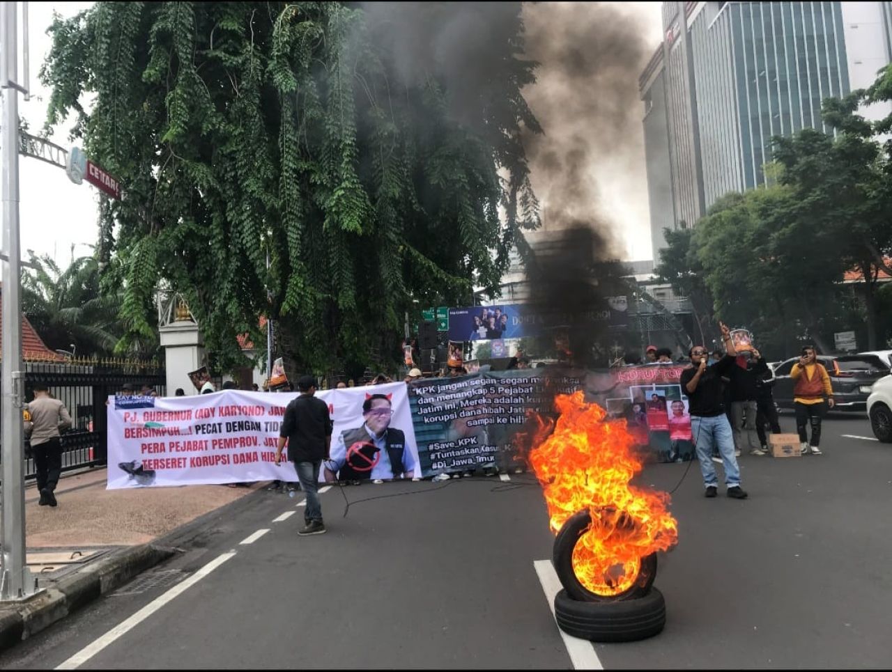 Gelar Aksi Serentak di Surabaya dan Jakarta, JAKA Jatim Usung Enam Tuntutan