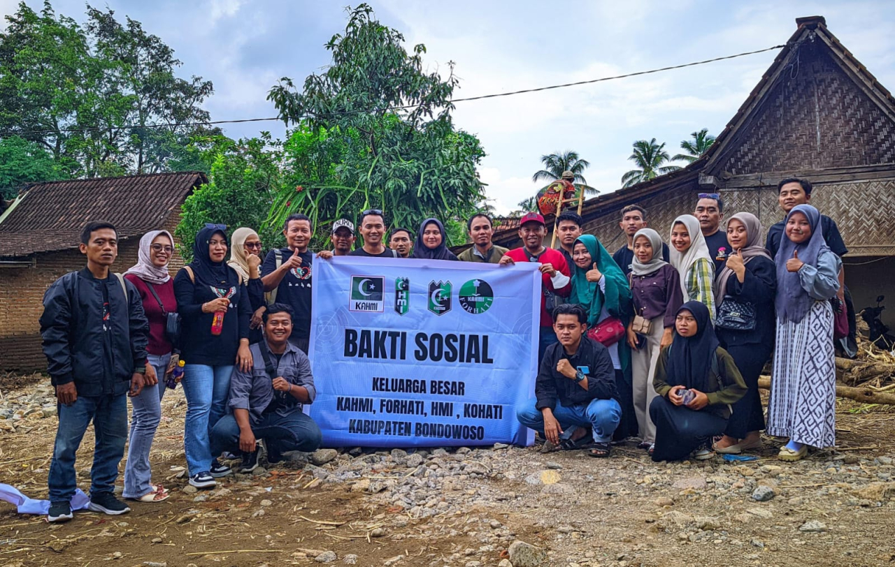 MD Kahmi dan HMI Cabang Bondowoso Salurkan Bantuan Untuk Korban Banjir Bandang