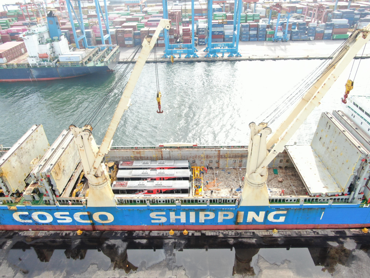 Pelabuhan Tanjung Priok Layani Kedatangan Trainset Baru KAI Commuter dari China