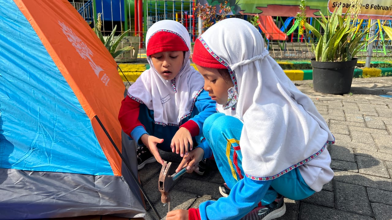 Puluhan Siswa TK Al Muslim Ikuti Kemah Anak Mandiri