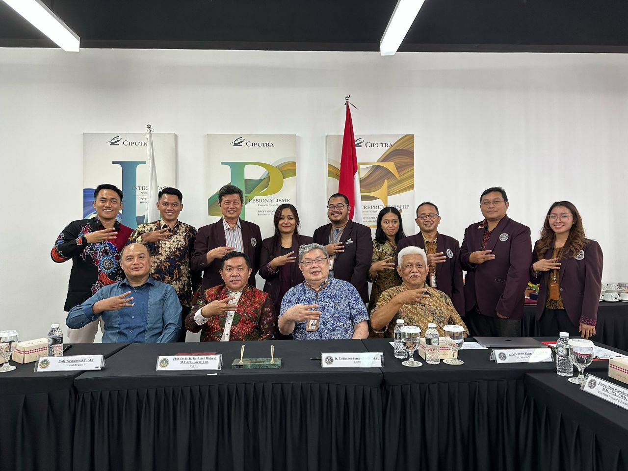 UNIBA Teken MoU dengan Universitas Ciputra, Rektor Perkenalkan Wisata Keris dan Kuliner Sumenep