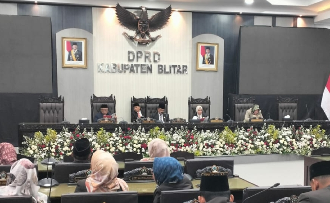 Pansus LKPJ 2024 Sampaikan Laporan di Rapat Paripurna DPRD Kabupaten Blitar