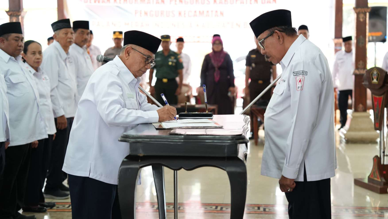 Bupati Blitar Dilantik sebagai Ketua PMI, Siap Perkuat Misi Kemanusiaan