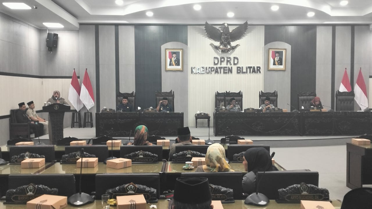 DPRD Kabupaten Blitar Sampaikan Laporan Pokok-Pokok Pikiran dalam Rapat Paripurna