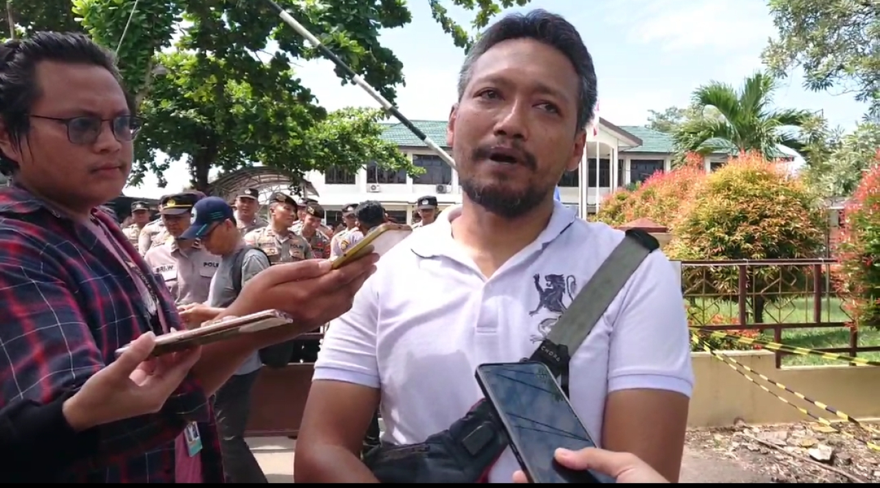 UMKM Diduga Dikriminalisasi, Sejumlah Massa Datangi PN Banjarbaru 