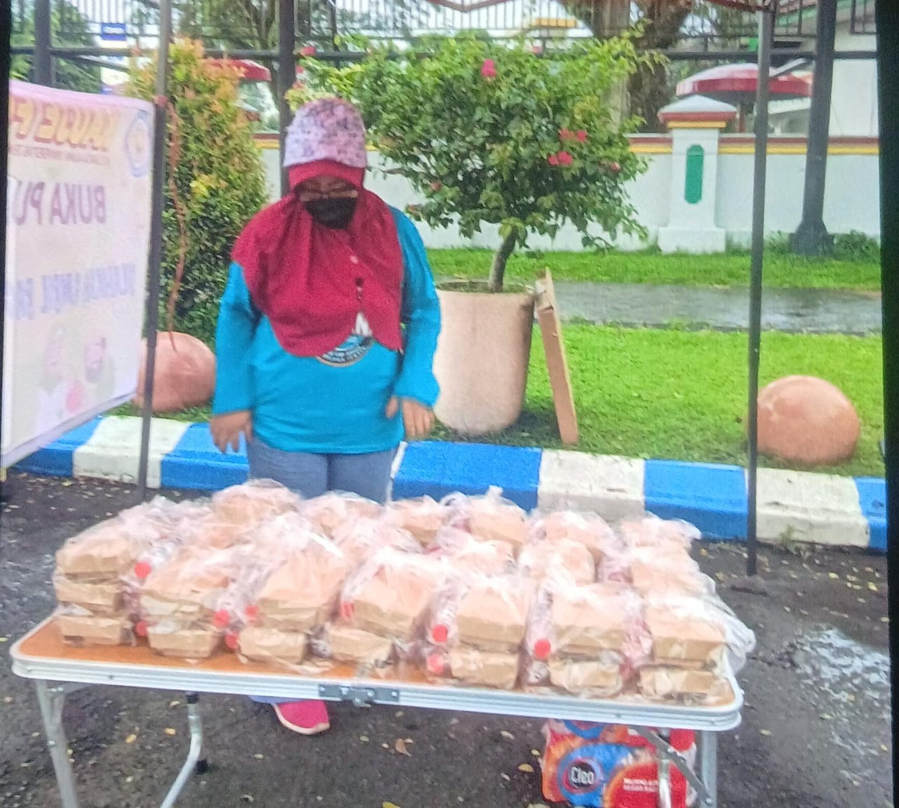 Berbagi Buka Puasa Gratis Sebulan Penuh Digelar KAUJE Komisariat Fakultas Hukum