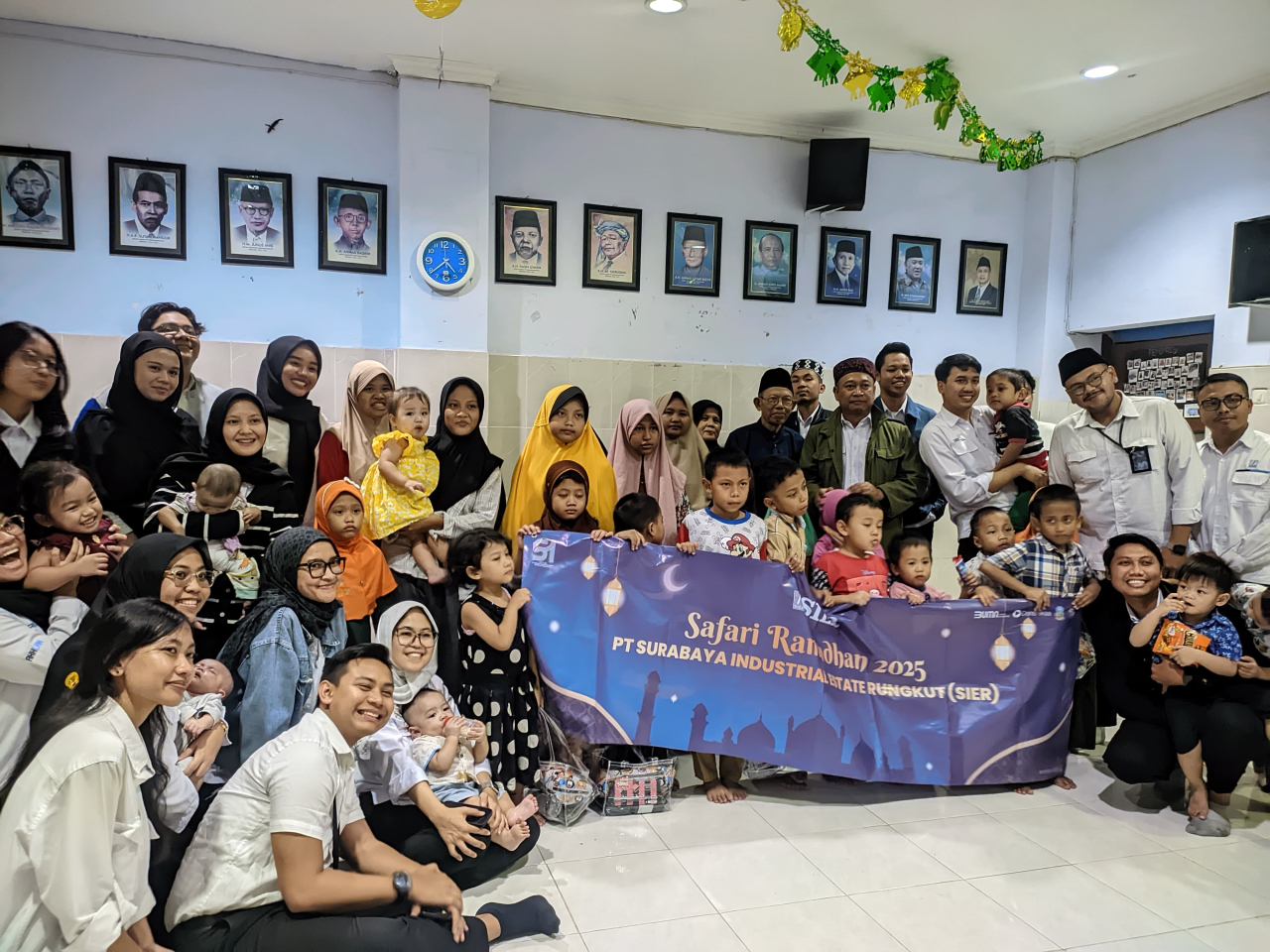 Manajemen PT SIER Berkunjung ke LKSA Muhammadiyah Medokan Ayu