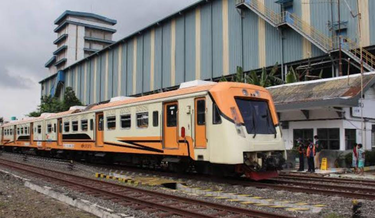 KAI Commuter Wilayah 8 Surabaya Siap Layani Lonjakan Pemudik di Angkutan Lebaran 2025