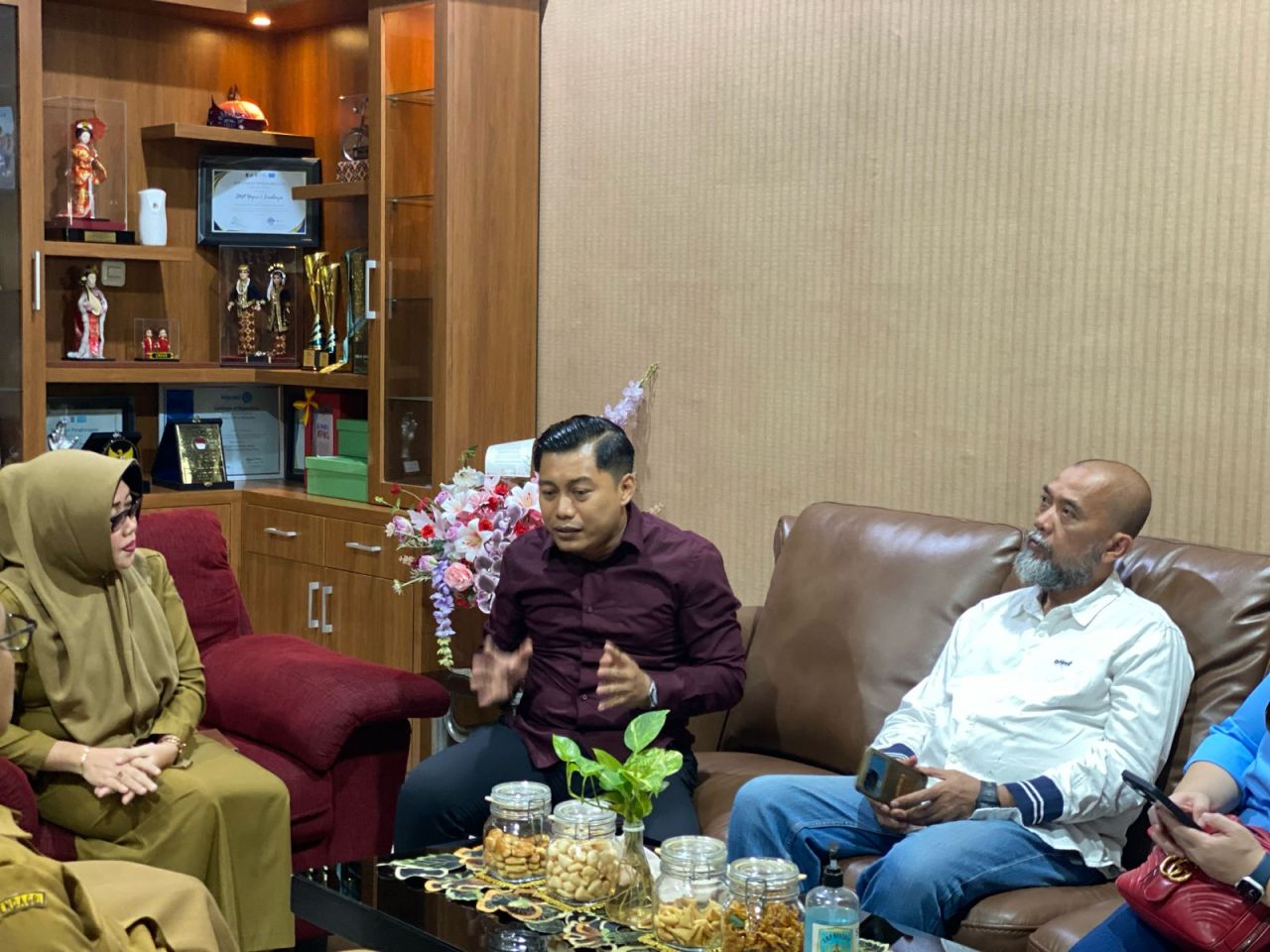 DPRD Surabaya Sidak ke SMPN 1 Tak Ada Pungutan Wisuda dari Sekolah