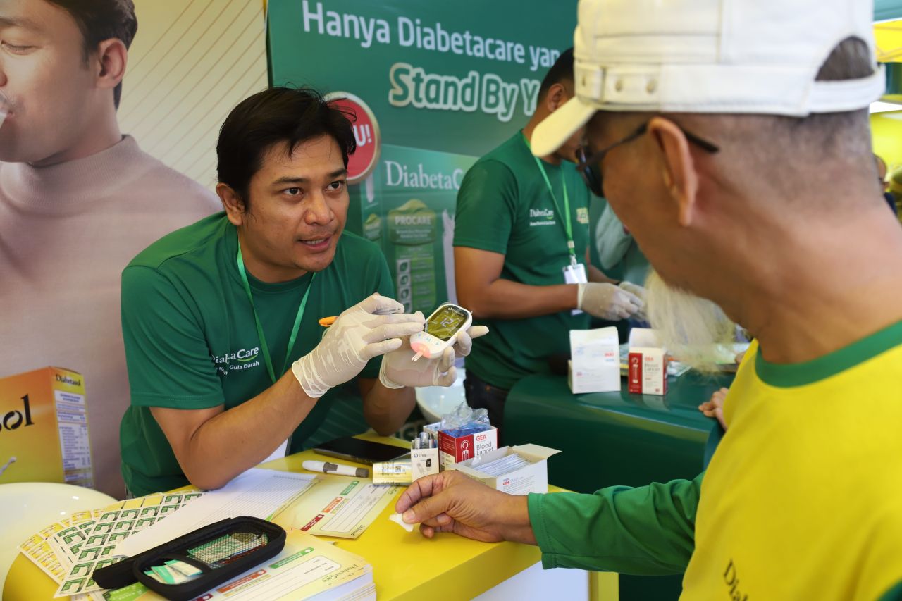 Kalbe dan PERSADIA Kampanyekan #SejutaJari Lawan Diabetes di Surabaya