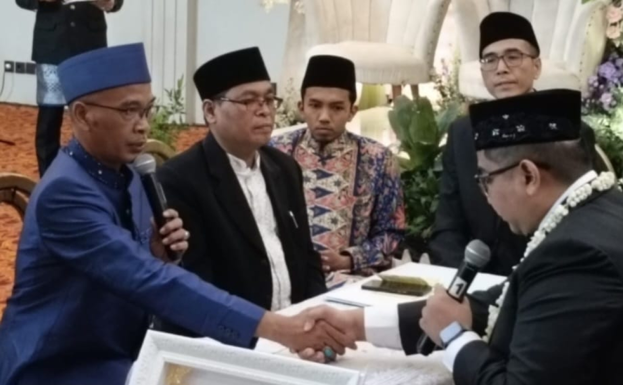 Wakil Ketua PWI Jatim Ucapkan Sendiri Akad Nikah Untuk Putri Sulungnya