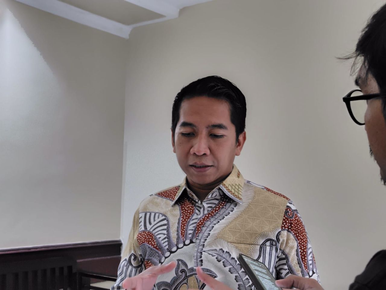 Anggota Pansus LKPJ Eri Irawan Ingatkan Camat-Lurah Kawal Dakel agar Optimal Tata Kampung