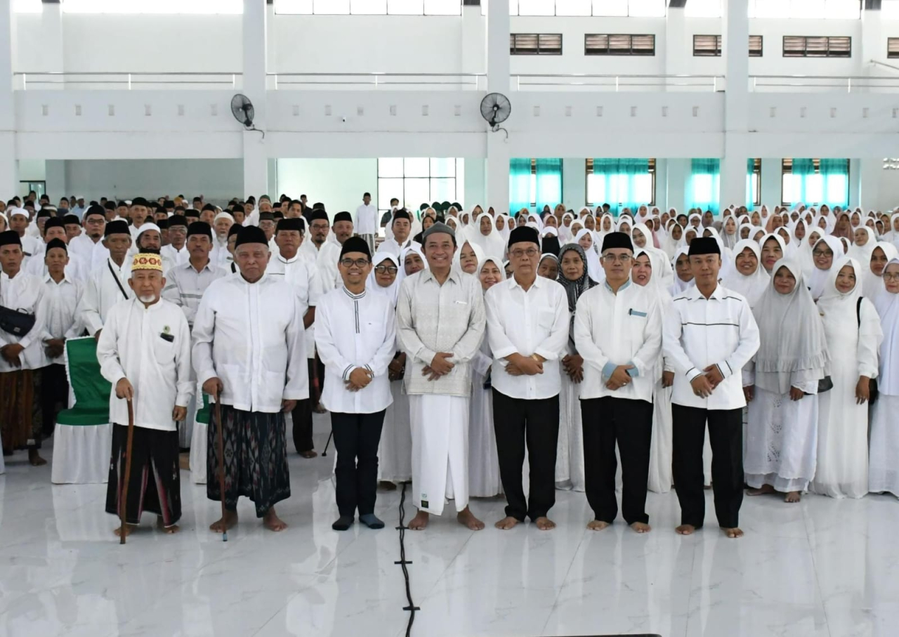 Bupati Bondowoso Ajak Jamaah Calon Haji Serius Ikuti Manasik: "Haji Bukan Hanya Perjalanan Fisik"