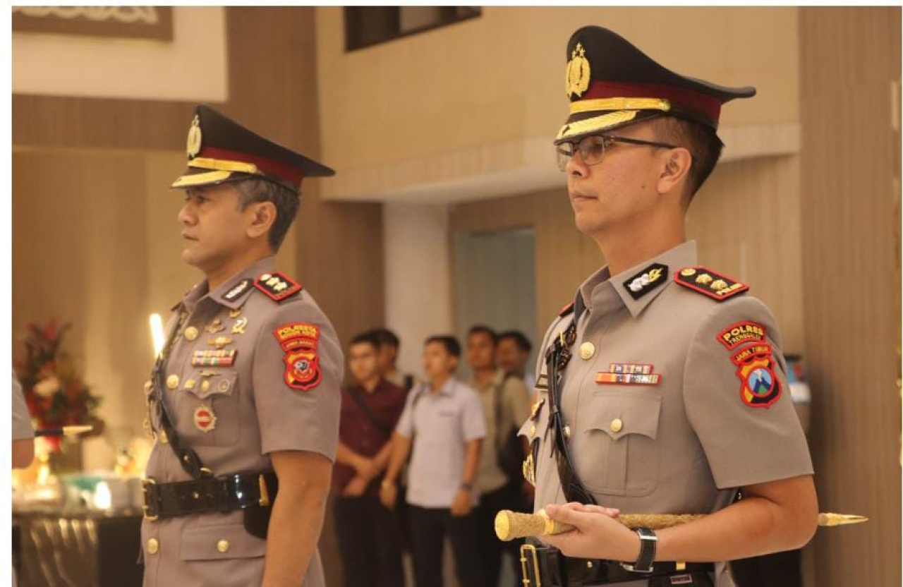 Serah Terima Jabatan Kapolres Trenggalek Tahun 2025 di Mapolda Jatim