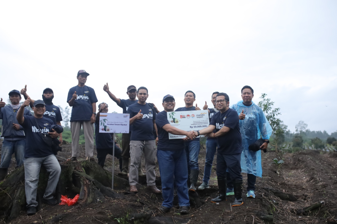 Bank Mandiri Taspen Gelar Program Penghijauan dan Pemberdayaan di Banyuwangi