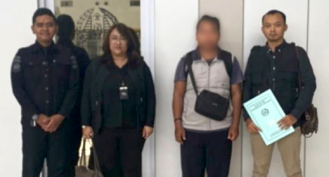 Satu WNA Malaysia Dideportasi, Imigrasi Tanjung Perak Tegas Tindak Pelanggaran Keimigrasian