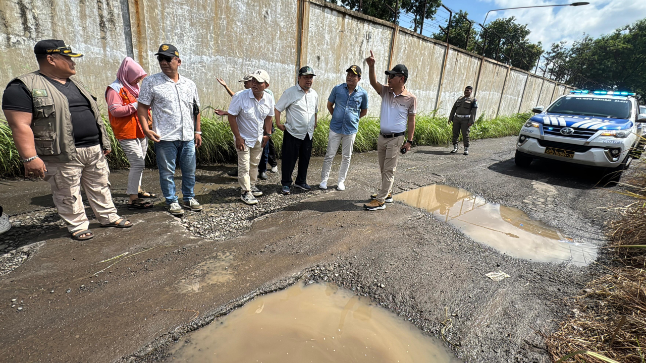 Jalan Rusak di Desa Sebani Sidoarjo Bakal Diperbaiki Sementara