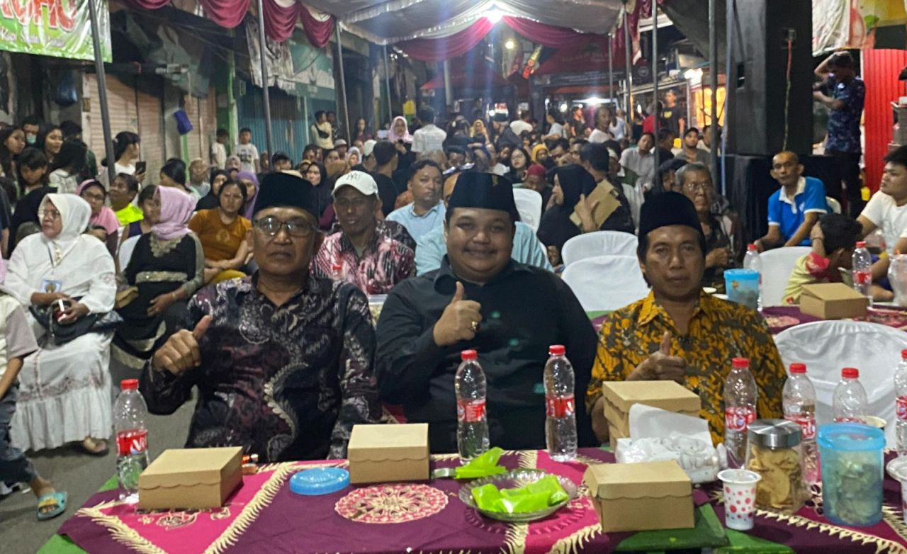 Gelar Sedekah Bumi, Warga Gresik PPI Hidupkan Wayang “Semar Mbangun Kampung”