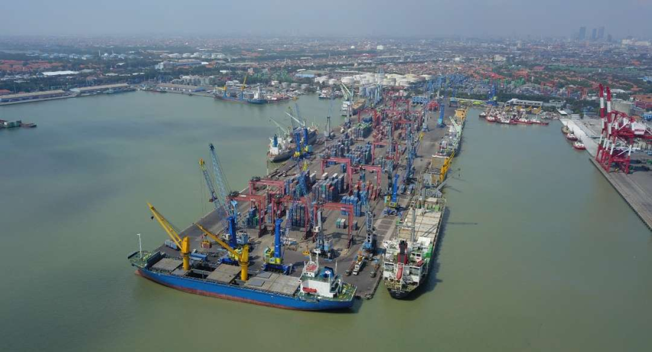 Pelindo Terminal Petikemas Serahkan Pengelolaan TPK Berlian ke Terminal Teluk Lamong