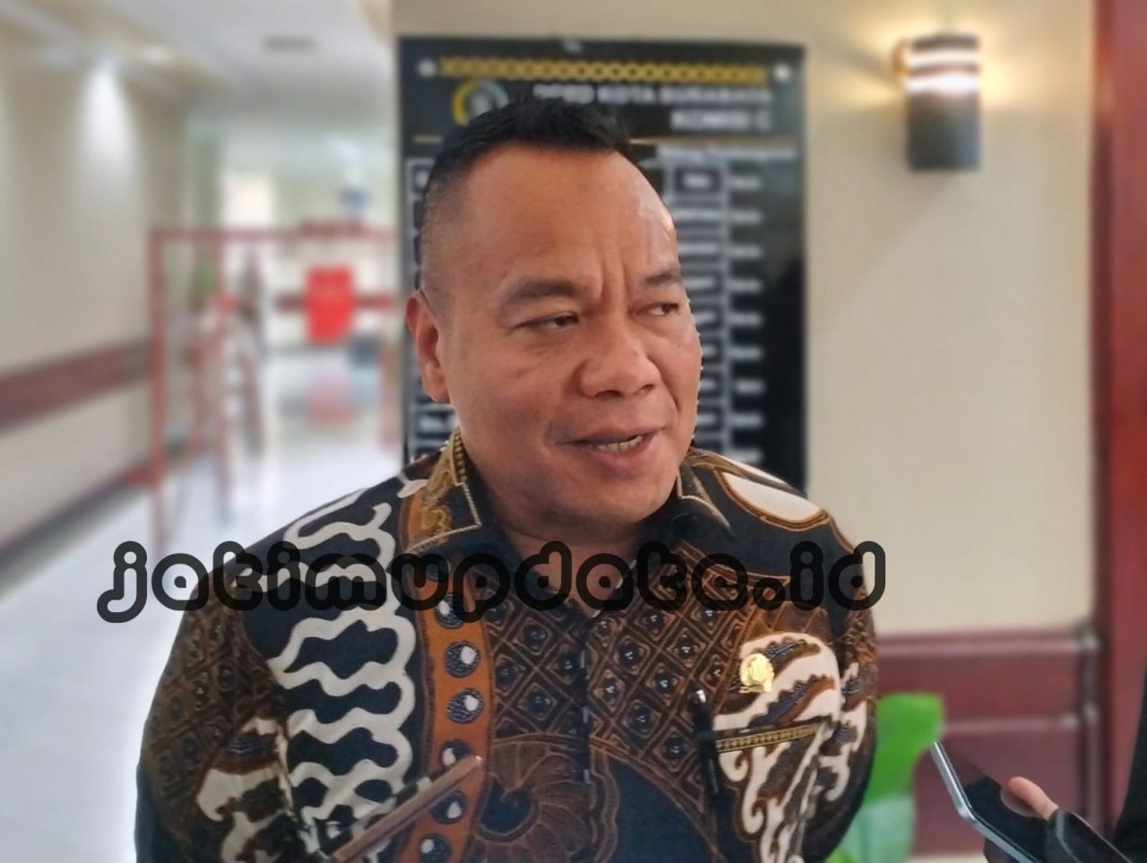 Screen LCD Proyektor di Ruang Paripurna Jadul, Komisi A Kalah Canggih dengan Stasiun KA Gubeng