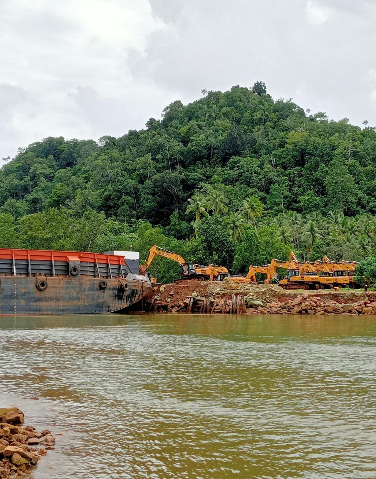 Penambang Nikel di Pulau Gebe Bermasalah