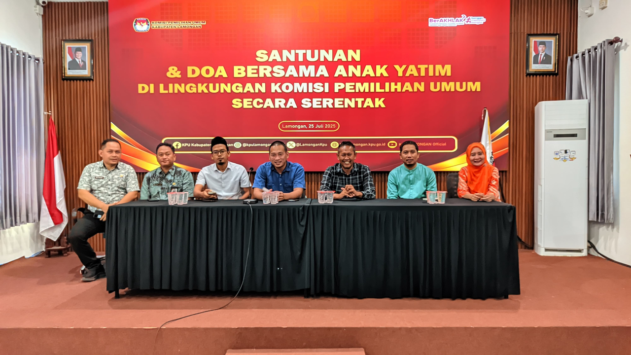 KPU Lamongan Gelar Doa Bersama dan Santunan Anak Yatim