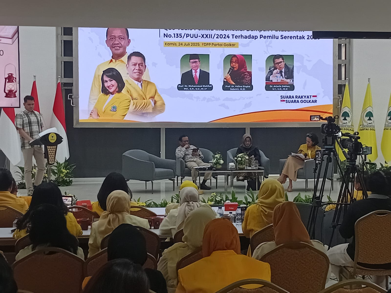 Arteria Dahlan: Putusan MK Langgar Arah Reformasi Demokrasi