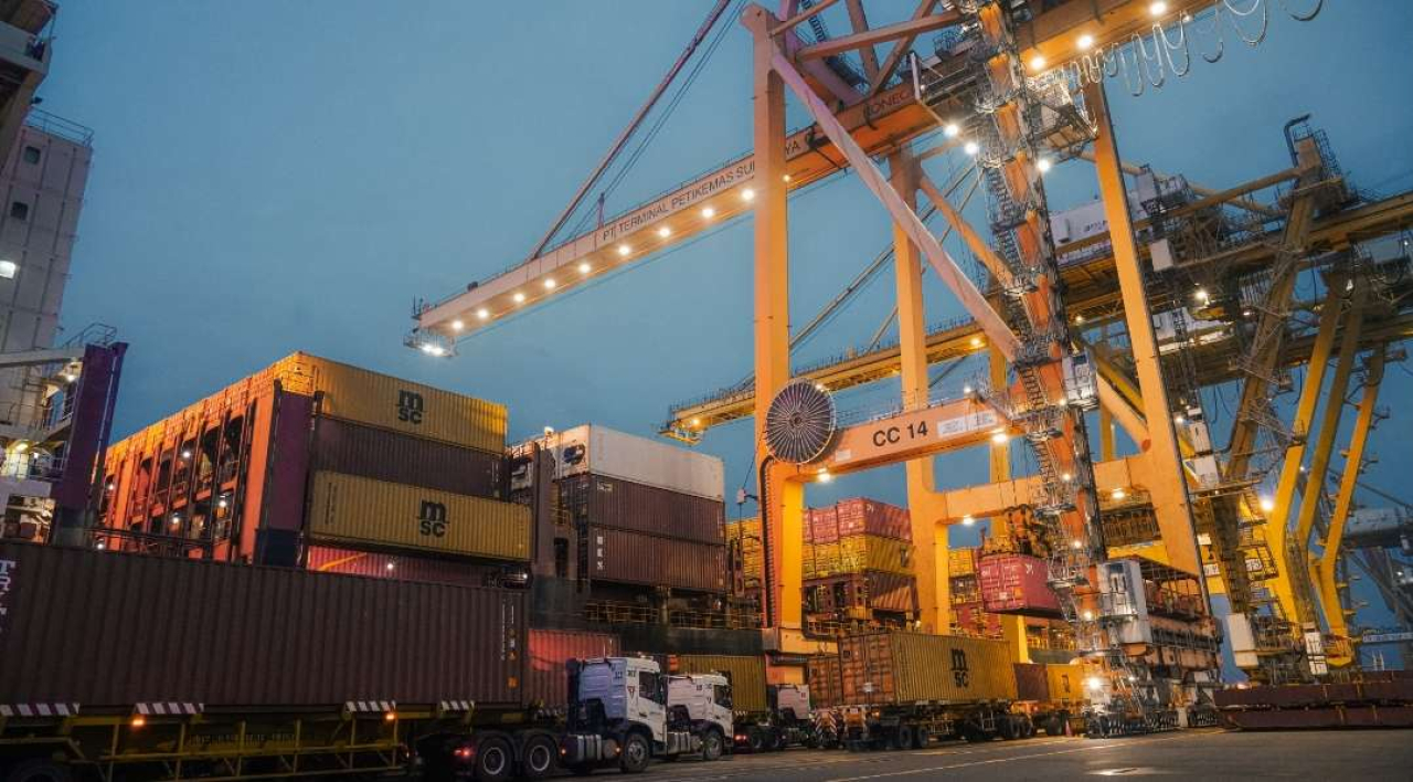 Arus Peti Kemas TPS Pada Bulan Juli 2025 Tetap Kuat