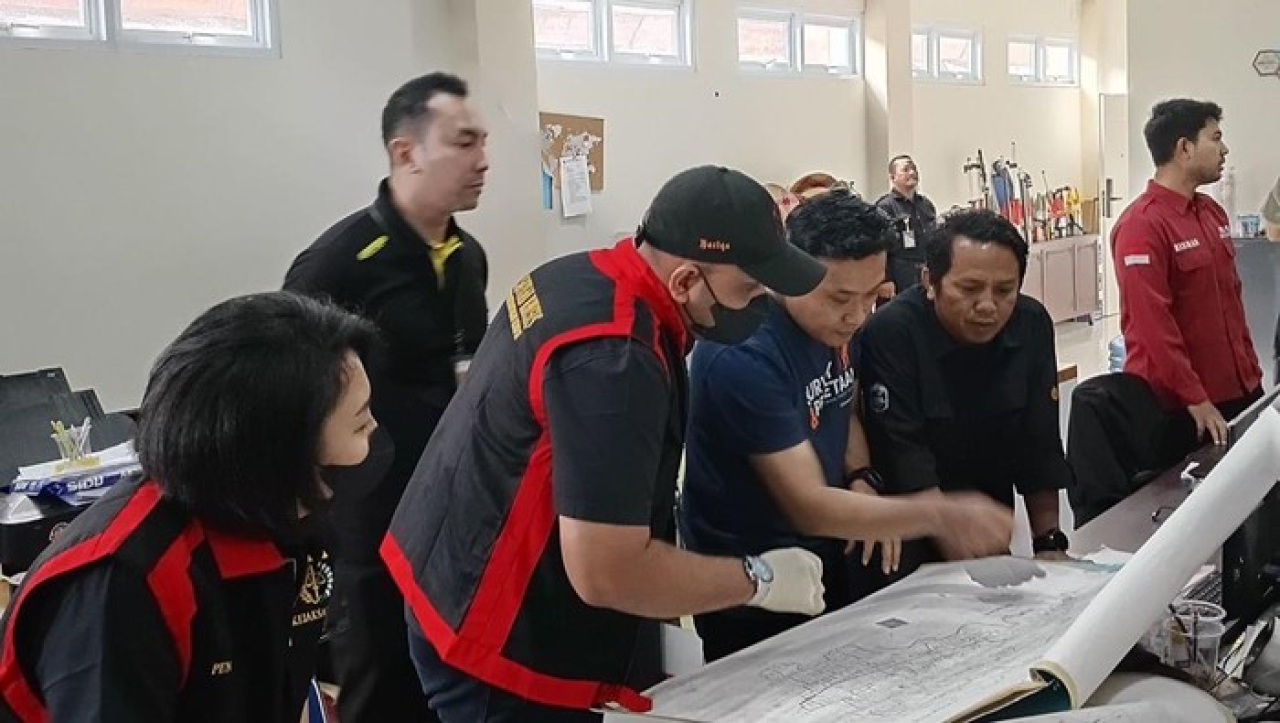 Kejari Geledah Kantor BPN Lumajang Terkait Alih Fungsi Lahan Sungai