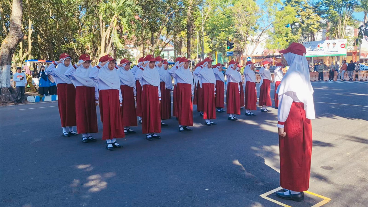 Langkah Tegap Pelajar Bondowoso Guncang Pendopo, Pemkab Gelar Lomba PBB Bentuk Generasi Tangguh