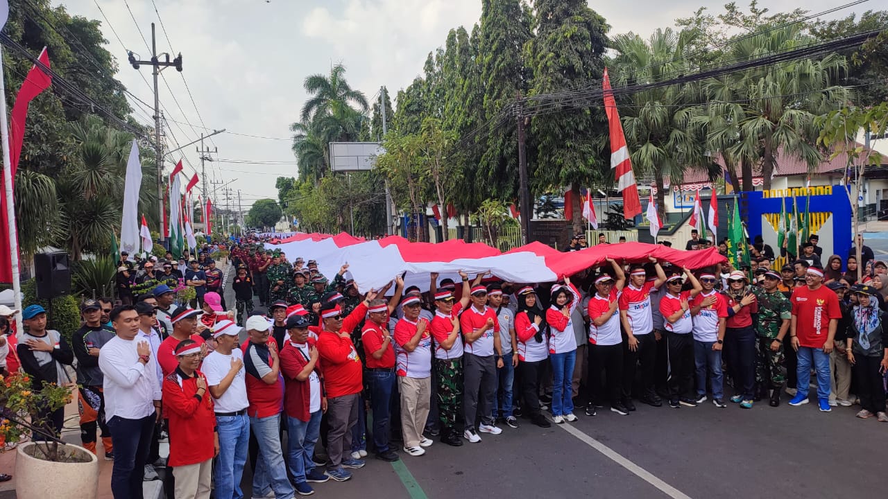 Kirab Merah Putih di Kediri Jadi Tradisi, Seribu Warga Tumpah Ruah