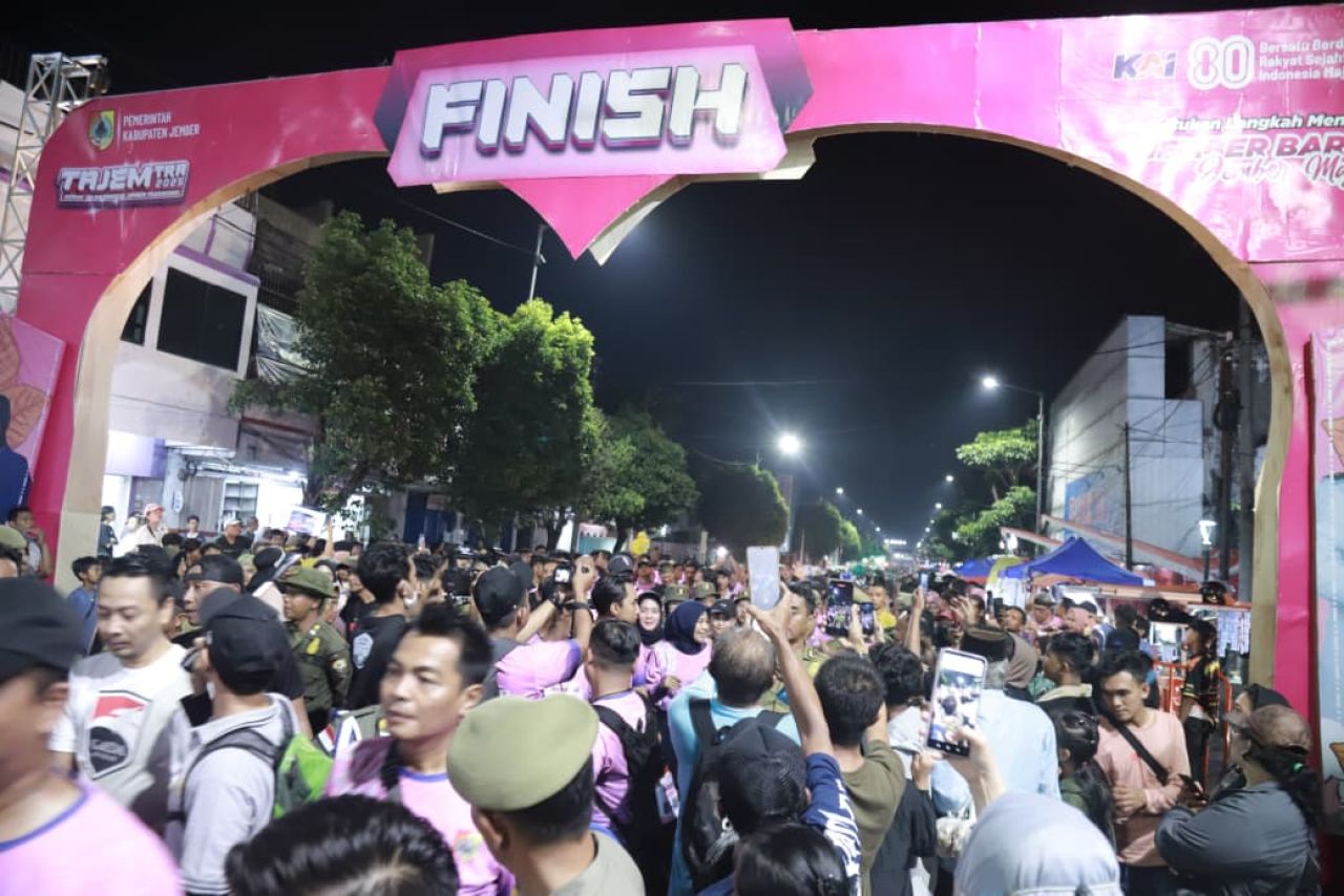 Ribuan Peserta Masuk Garis Finish Tajemtra 2025, Bupati Jember: Tahun Depan Kita Buat Lebih Besar