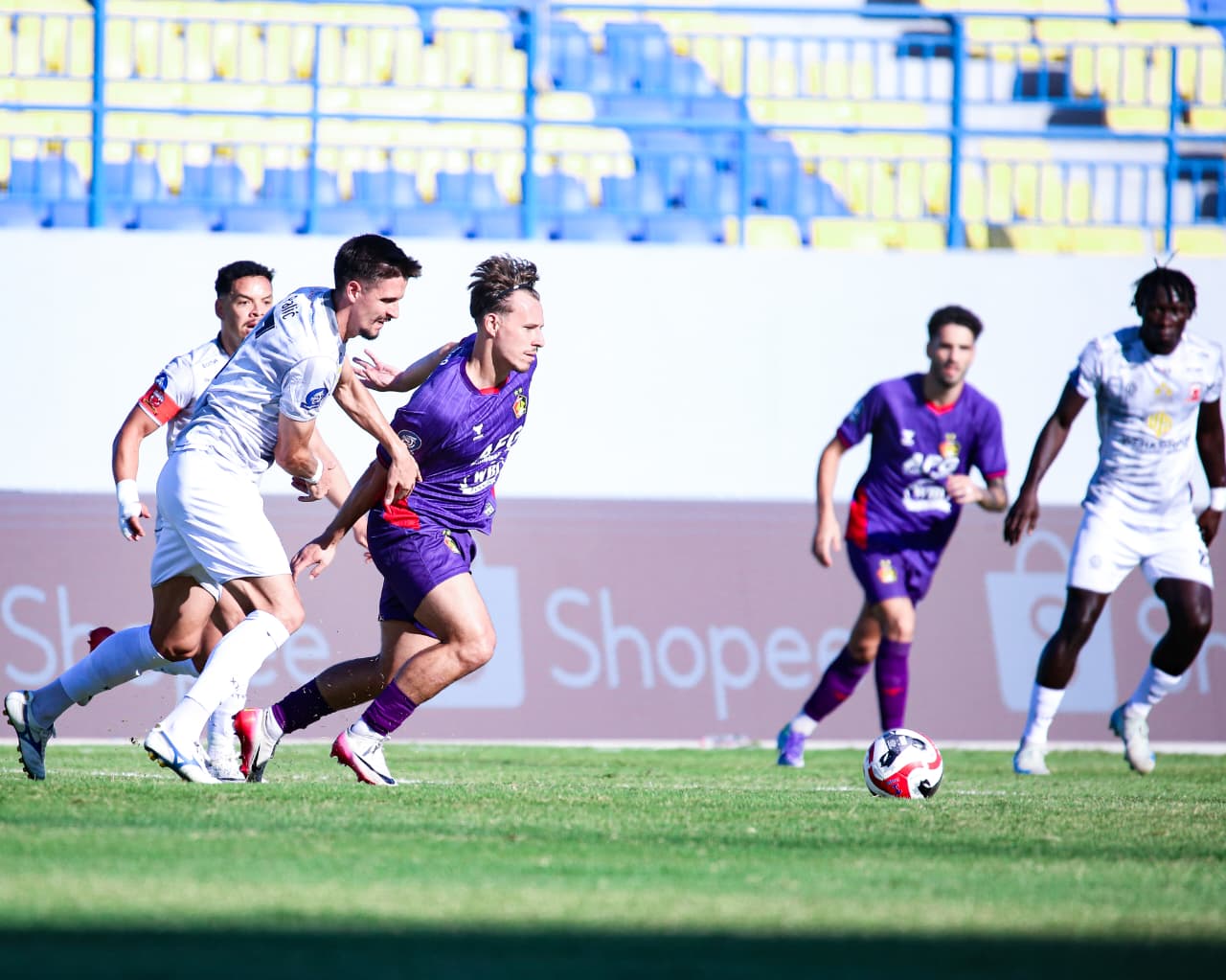 Persik Kediri Bidik Perbaikan, Konsentrasi Pemain dan Lini Tengah Jadi Sorotan