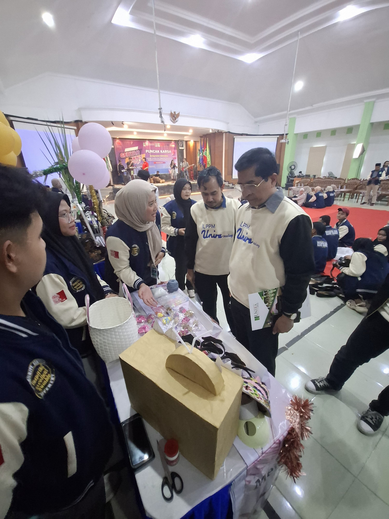 Socialpreneur Celebration, Puncak Karsa Penutupan KKN-T 2025 Unira Malang