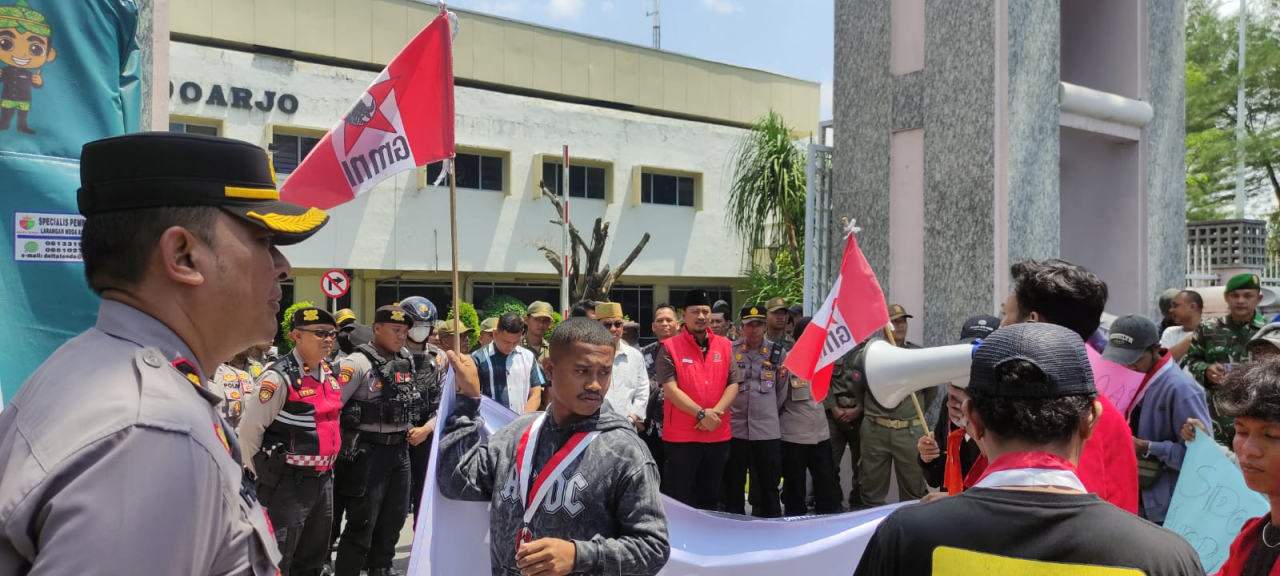 Mahasiswa GMNI Demo di DPRD Sidoarjo, Desak Audit Layanan Kesehatan dan Reformasi Polri