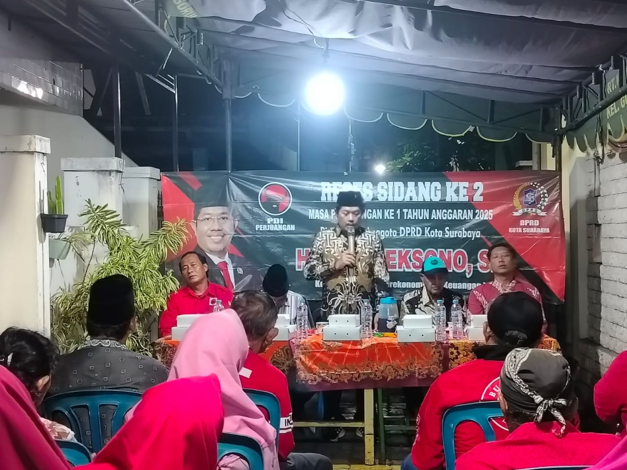 Warga Margorukun Bubutan Sambat Jalan Rusak yang Tak Kunjung Diperbaiki