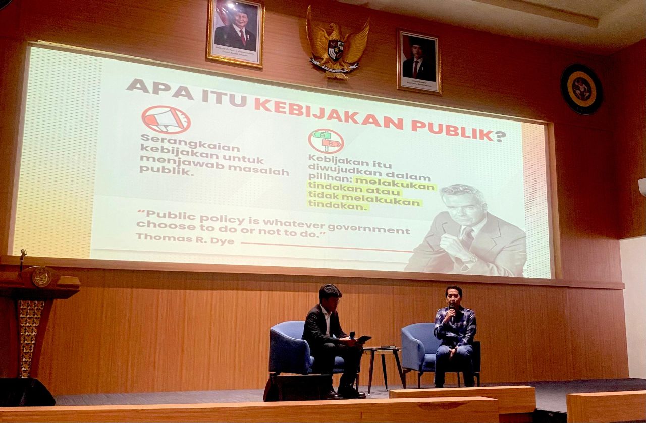 Diskusi bareng Mahasiswa Unair, DPRD Surabaya: Orientasi Publik Jadi Fondasi Keberhasilan Kebijakan