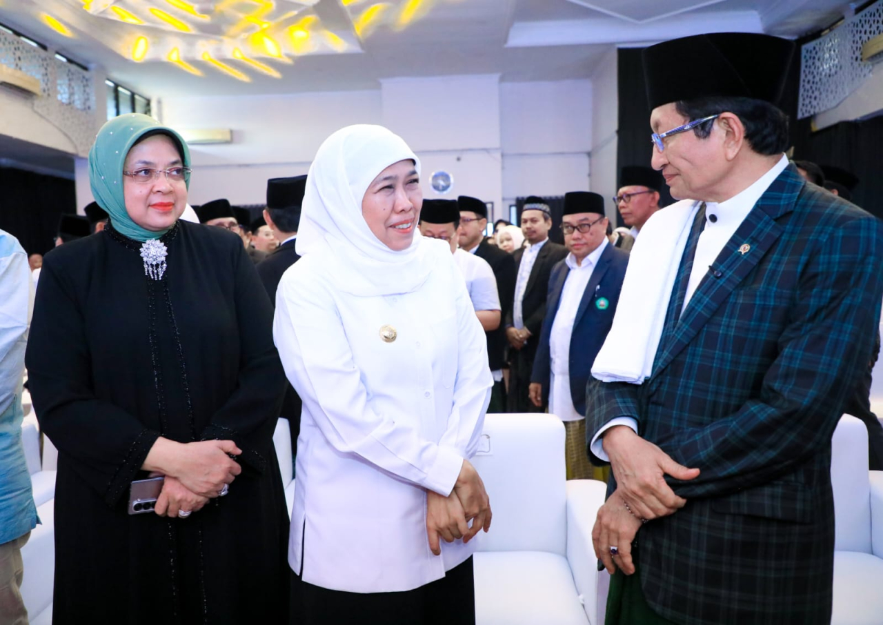 Khofifah Kobarkan Resolusi Jihad di Kick Off Hari Santri Nasional 2025