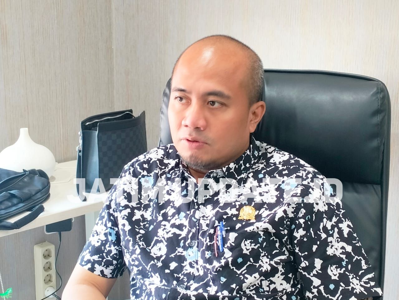 Hapus Kewenangan Direksi, Pansus Serahkan Penyesuaian Tarif KBS ke Eri Cahyadi