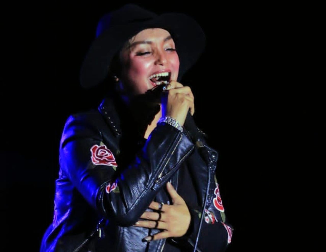 Setitik Air: Lagu Conny Dio yang Puitis tentang Rindu dan Harapan