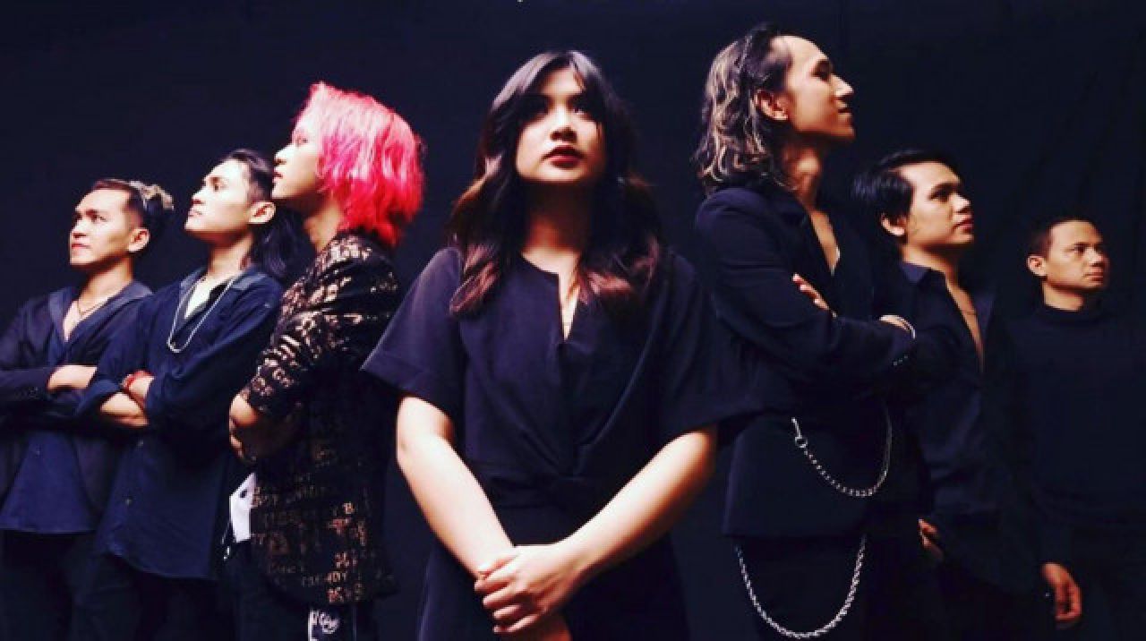 Analisa Lirik Asa dan Air Mata Line of God, Perlawanan dari Ruang Gelap dan Hina