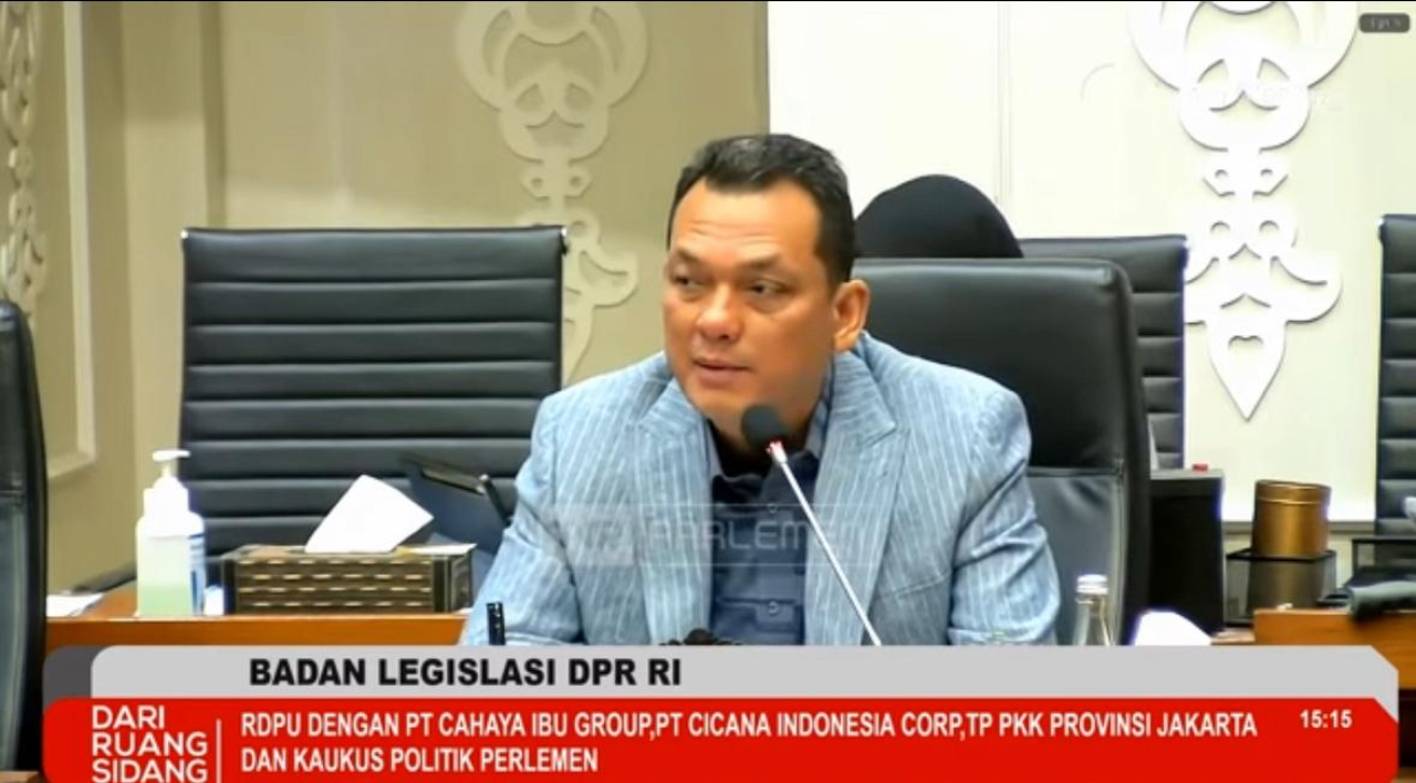 Di Tengah Demo, DPR Konsisten Bahas RUU PPRT Hingga Tuntas