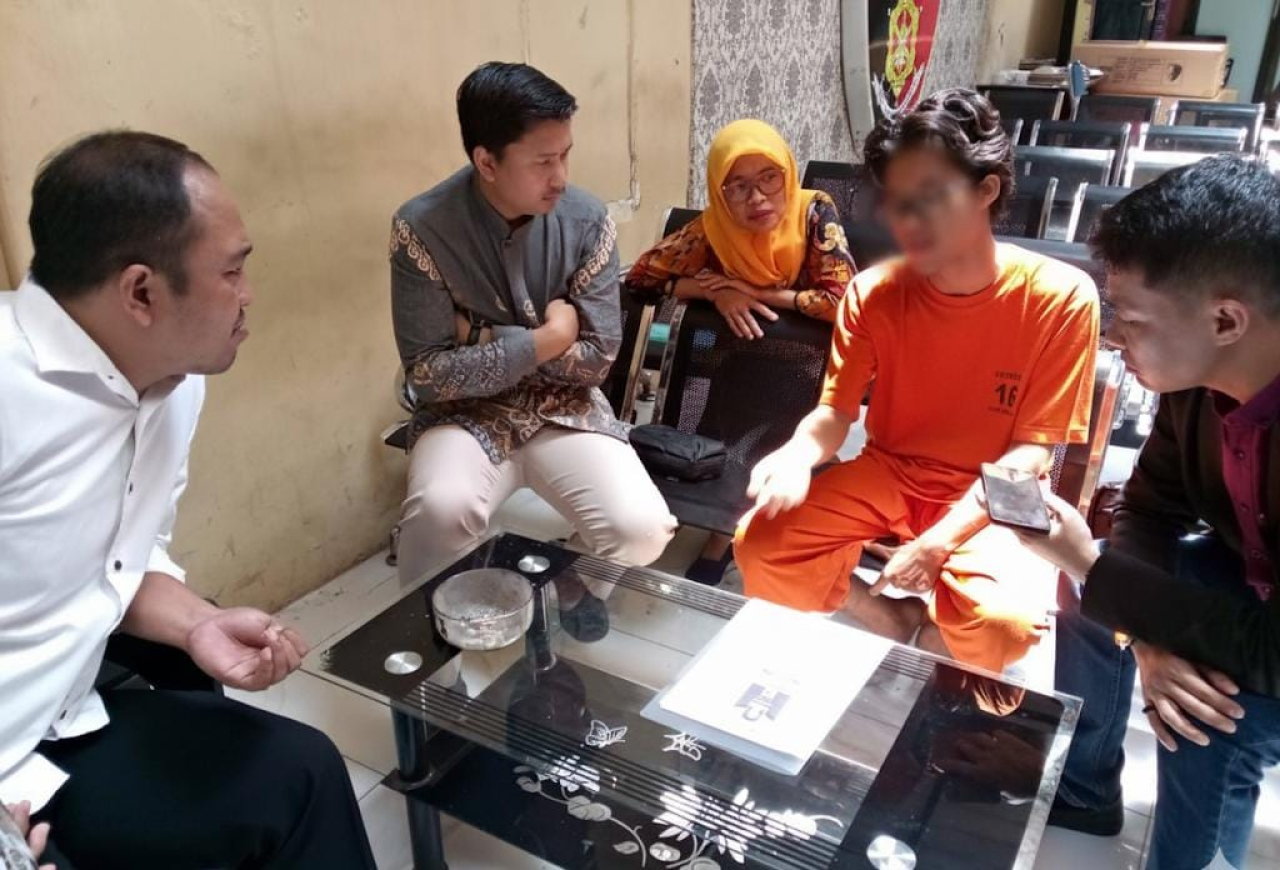 Kasus Faiz: 17 Advokat dan Enam LBH Dampingi Pegiat Literasi yang Diduga Dikriminalisasi