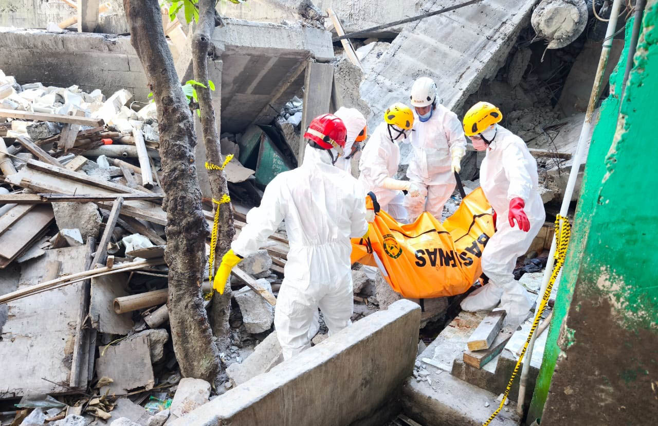 Korban Meninggal Ambruknya Musala Ponpes Al Khoziny Bertambah Jadi 52 Orang, Evakuasi Dilakukan Sepanjang Malam