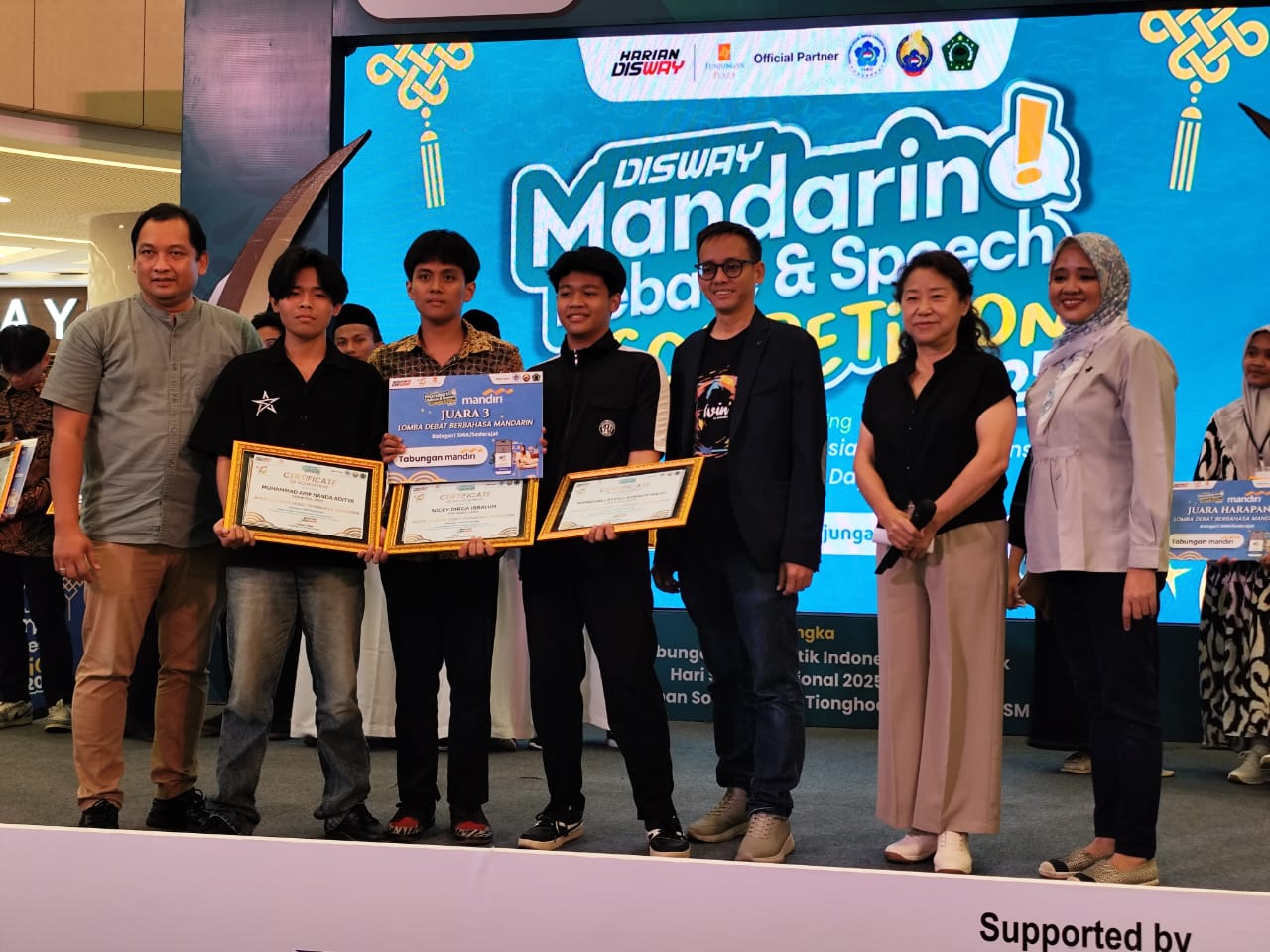 Dari Paiton ke Panggung Internasional: Santri SMA Nurul Jadid Buktikan Keunggulan di Debat Mandarin