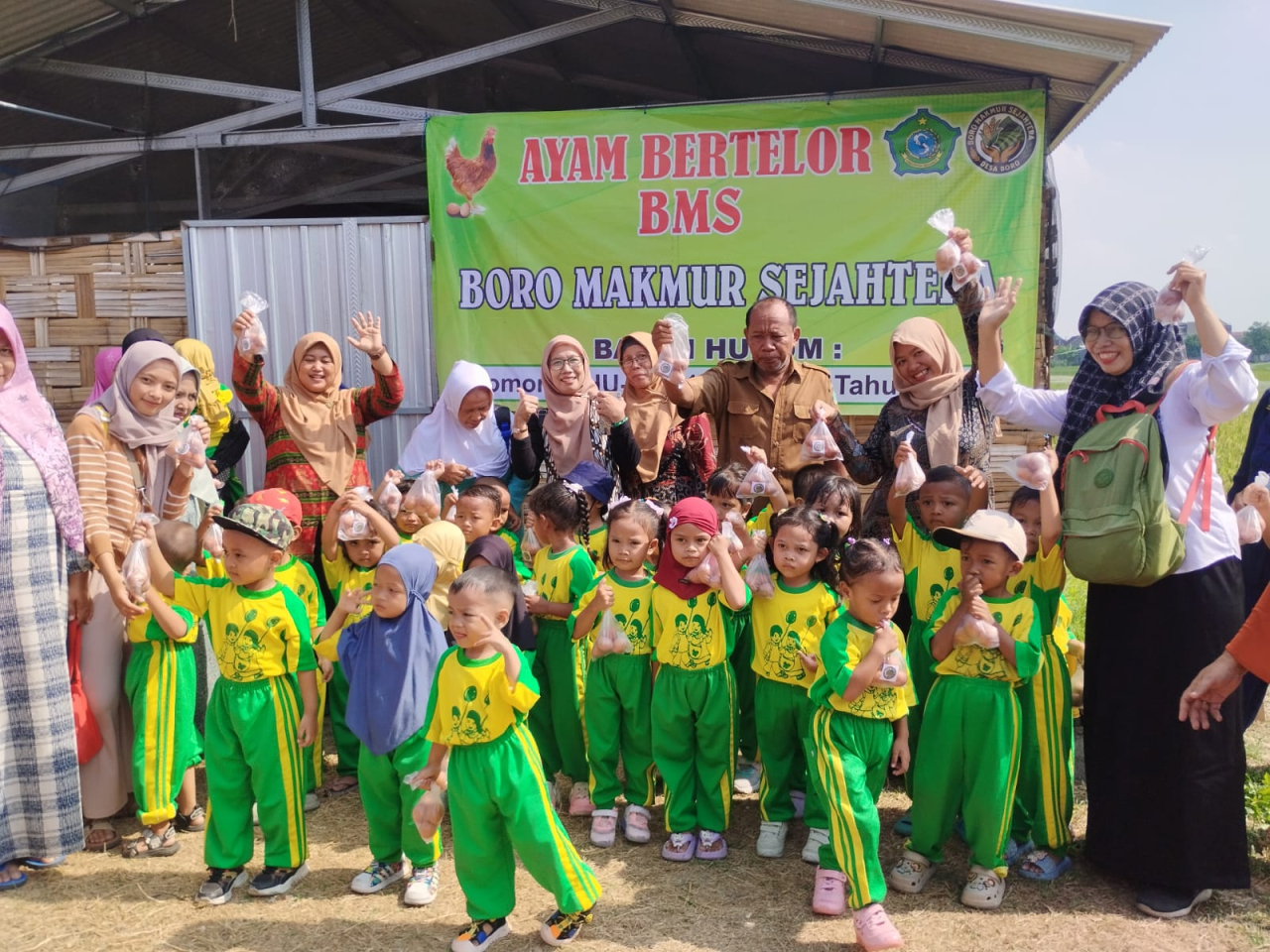 BUMDES Boro Jadi Lokus Edukasi: Taman Posyandu TK Cempaka Tanamkan Semangat Wirausaha Sejak Dini