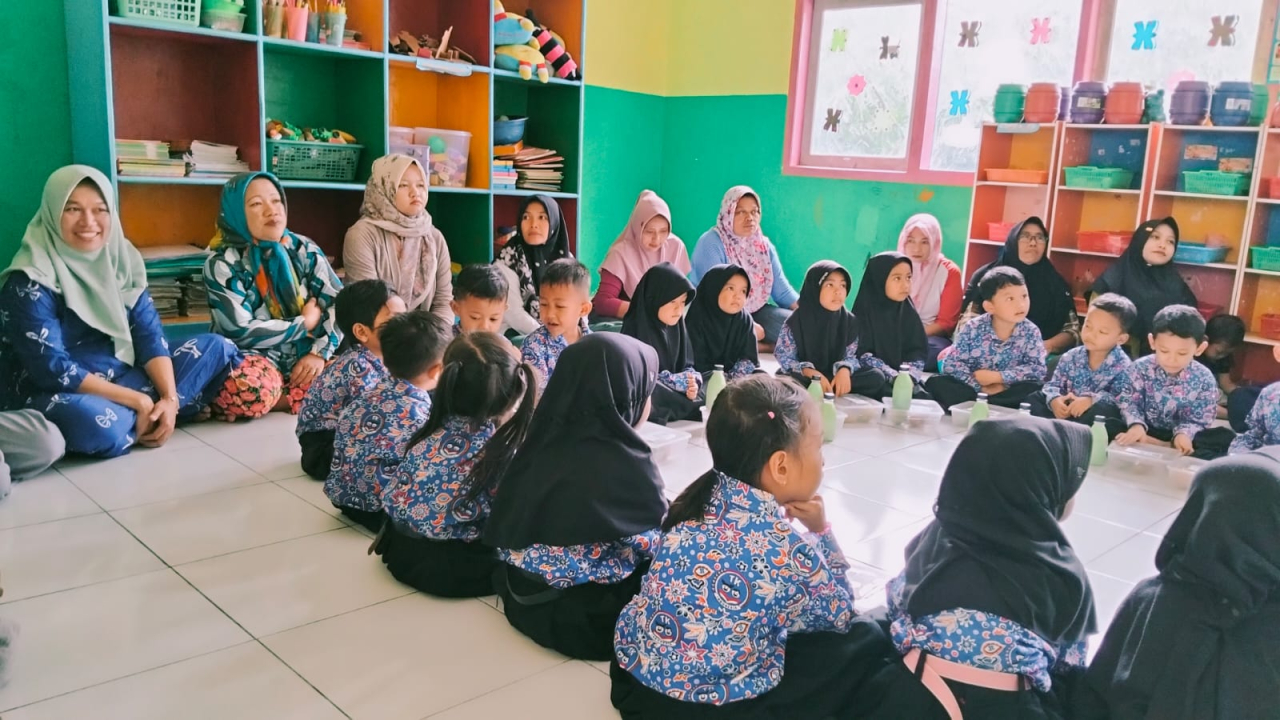 Tumbuh Sehat dari Desa: Pemdes Tegalombo Pacitan Gulirkan Program Makanan Bergizi untuk Anak Usia Dini