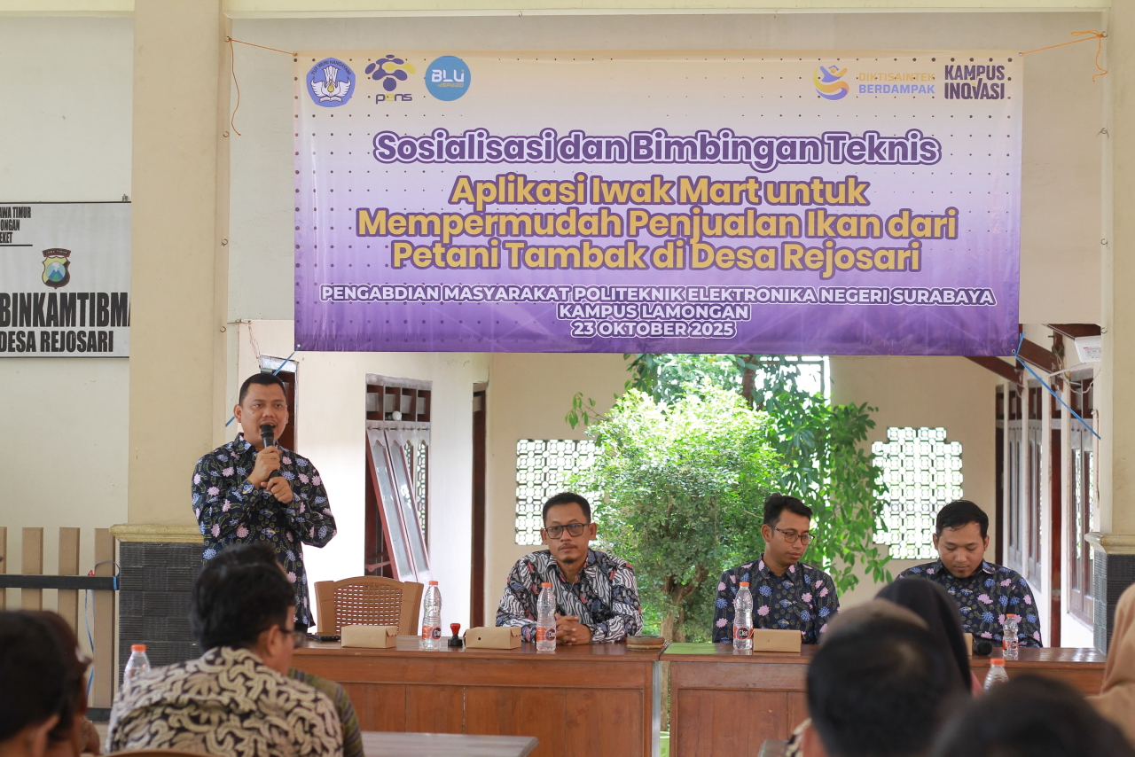 PENS Kampus Lamongan Gelar Sosialisasi dan Bimtek Aplikasi Iwak Mart di Desa Rejosari