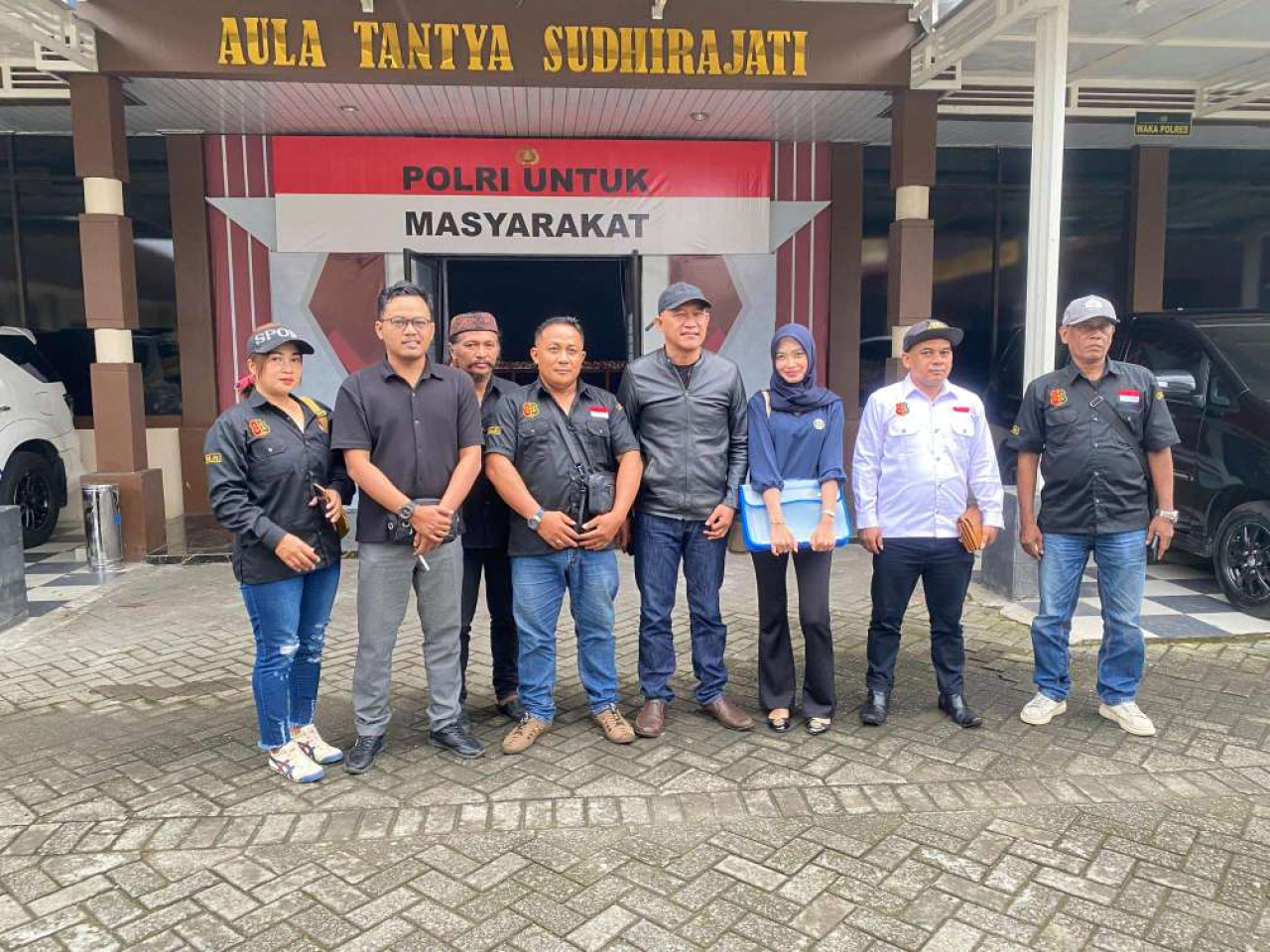 Revolutionary Law Firm Dampingi LPK-RI Kawal Laporan Mafia Tanah Rotorejo–Kruwok ke Polres Blitar
