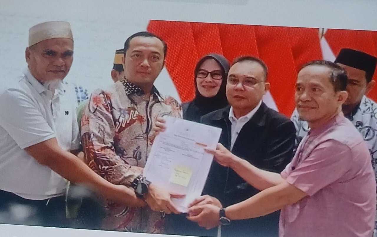 Presiden Prabowo Pulihkan Nama Dua Guru Luwu Utara